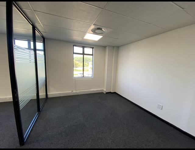 112M² OFFICE TO LET IN STEENBERG